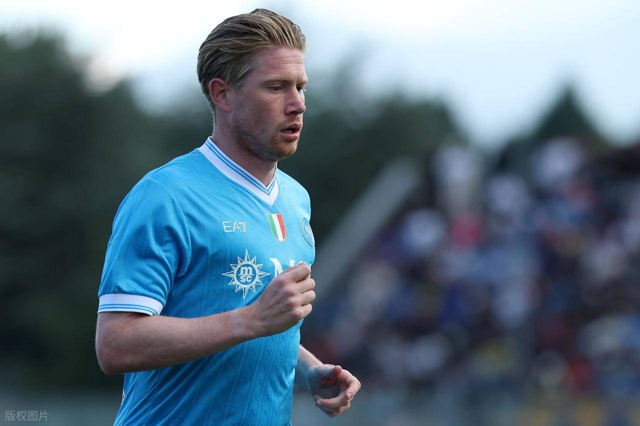 国安与河南合拍足协杯决赛宣传片：在传统足球赛中加入福瑞