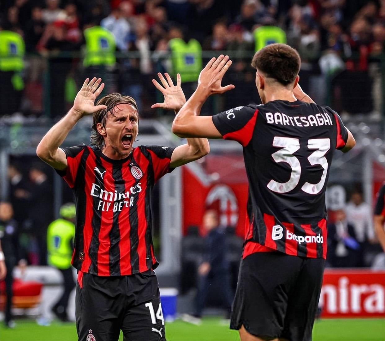 这个赛季还能挽回么？科林斯：当然，只要我们团结一心