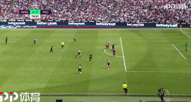 希门尼斯：进球那一刻想起了妻儿，那球是我所爱的人一起进的