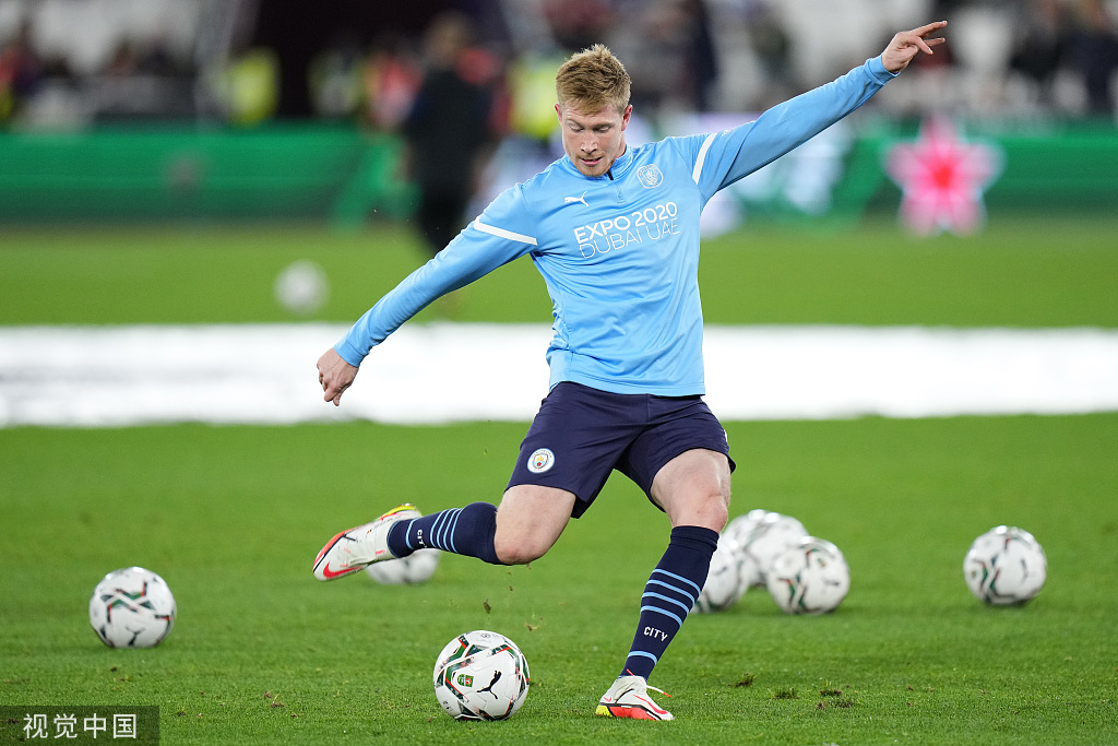 主持人爆料：麦金在圣米伦时，曾被队友扔出的训练杆刺伤大腿