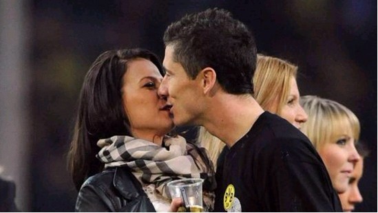 内马尔那些骚操作名场面瞬间，不愧是把任加足球发扬光大球星之一