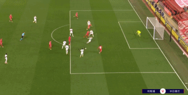 意甲最新动态：米兰锁定18岁新锋，国米仅落榜首一分