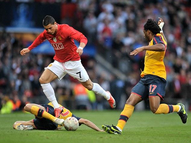 成都vs广岛三箭：费利佩、周定洋出战，德尔加多替补